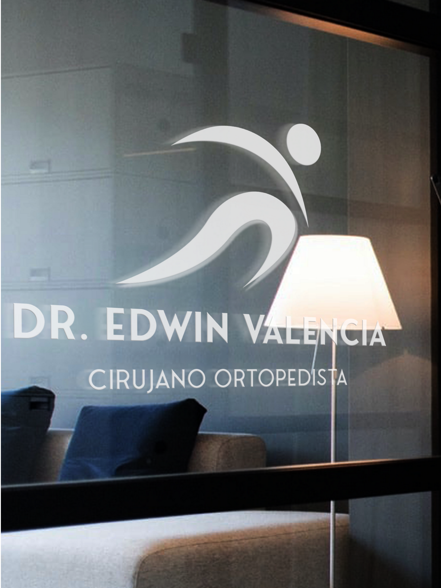 Dr. Edwin Valencia